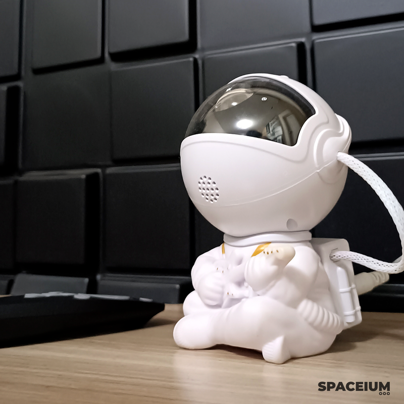 Spaceium (Projetor Astronauta) USB